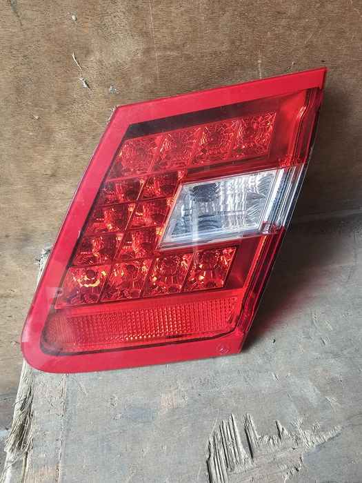 Stop haion dreapta spate Mercedes w212 fabricație 2009 2013