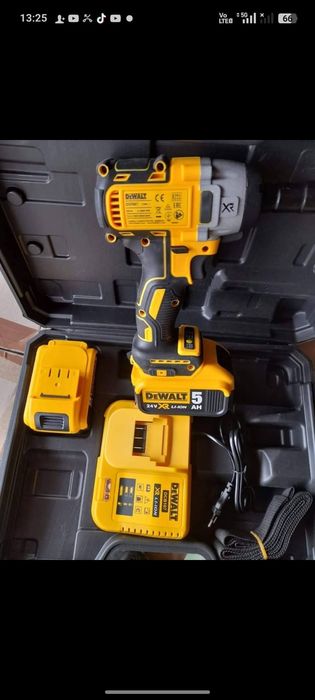 Pistol impact Dewalt cu acumulator