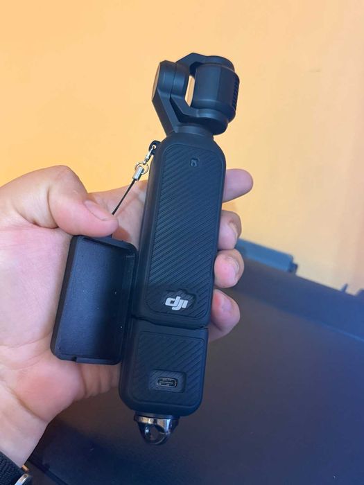 DJI Osmo Pocket 3 + Battery Handle + 2x SanDisk + много аксесоари