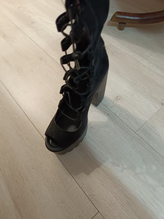 Дамски сценични обувки