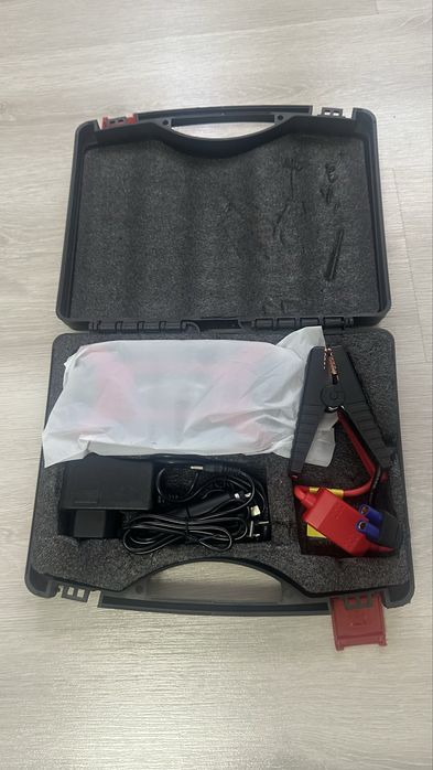 Robot pornire auto portabil 2000A, redresor cu acumulator 12000mAh