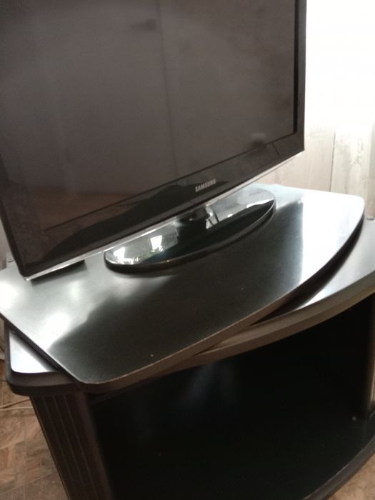 Тумба под телевизор