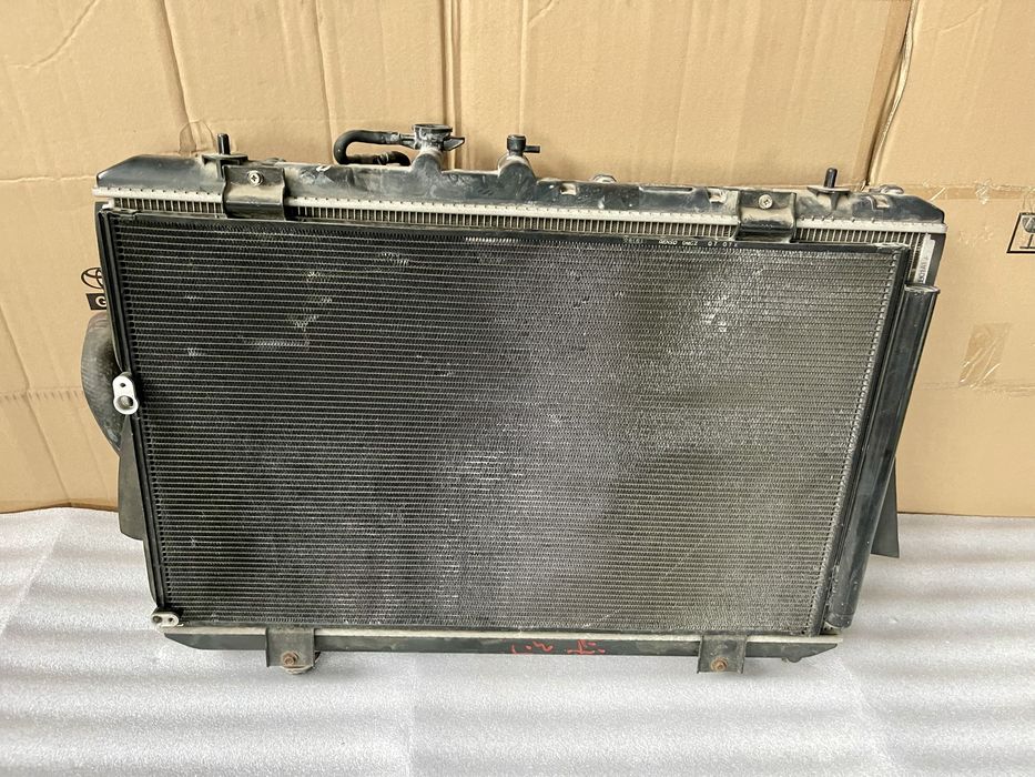 Диффузор, радиатор на Toyota Highlander Тойота Хайландер