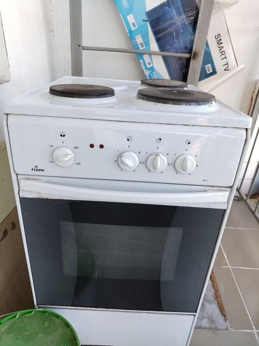 Продам холодильник и эл плитку