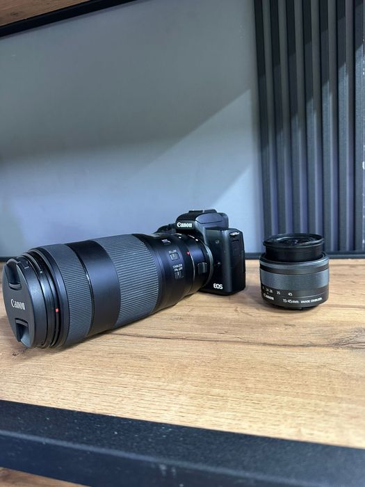 Фотоапарат Canon eso m50