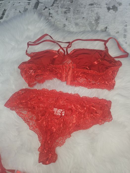 Нов сет бельо от 3 части