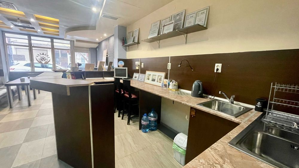 Продава се Магазин в Пловдив, Център - 94 кв.м за 678 €/кв.м - Снимка #3