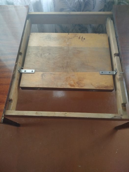 Стол раздвижной лаковый