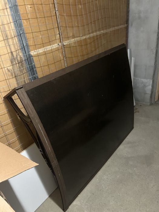 Vand copertina, exact ca in poze, e ca noua.