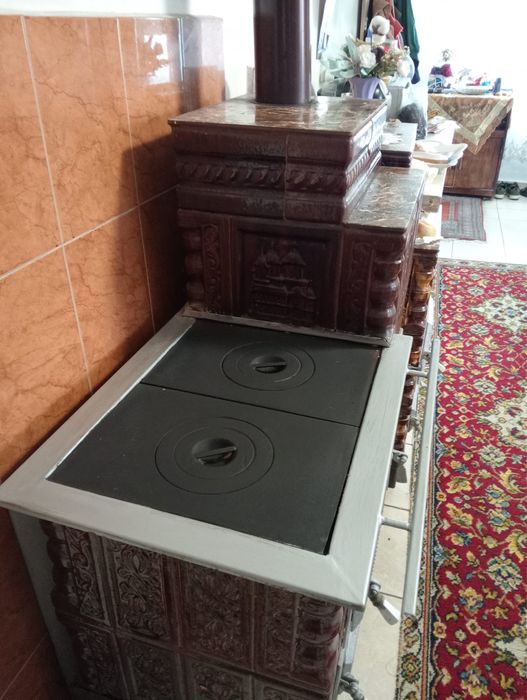 Sobă teracotă cu plită