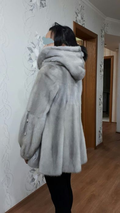 Продаю норковую шубу