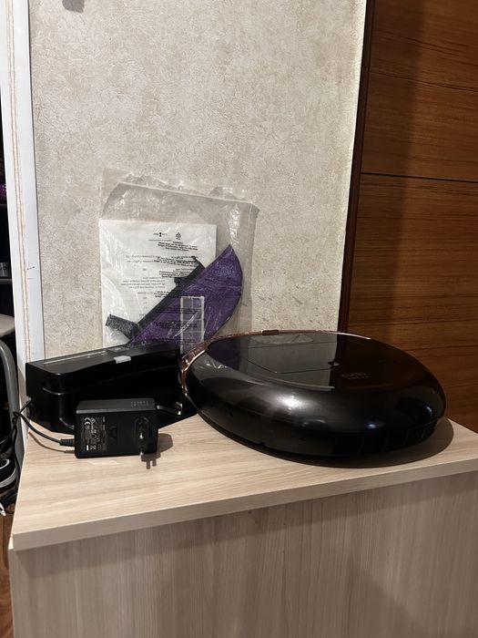 Робот-пылесос iCLEBO Omega