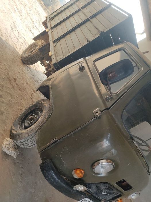 Uaz sotiladi yurib turgan ishgga tayyor moshina