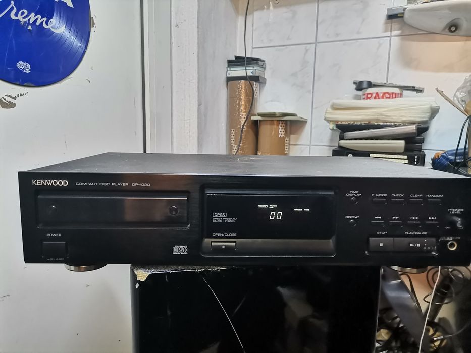 Kenwood 1020  pt piese sau restaurare
