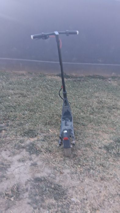 Trotinetă eletrică