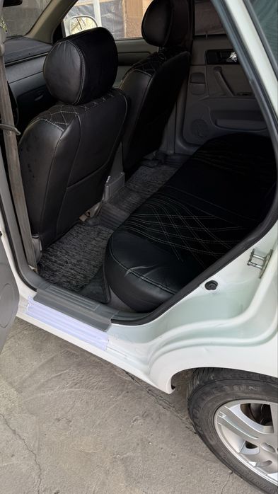 Lacetti sotiladi 2010 yil sotiladi