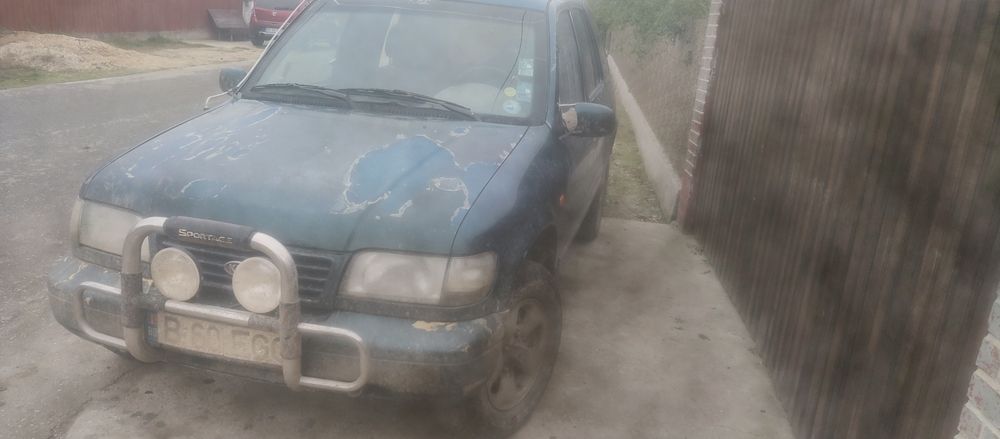 KIA sportage vând/ dezmembrez