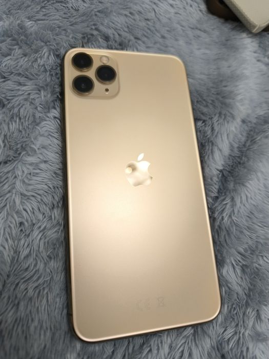 iPhone 11 pro max gold 64 gb