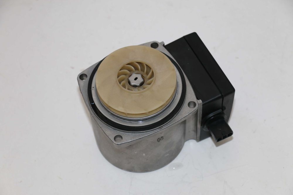 Pompa Grundfos UPS 15-50 A0 centrala termica Immergas Ferroli