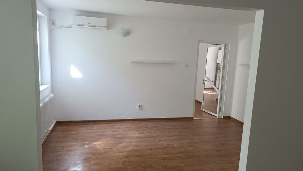 Inchiriez apartament 2  camere,parter,,zona Colonadelor,ANCPI,