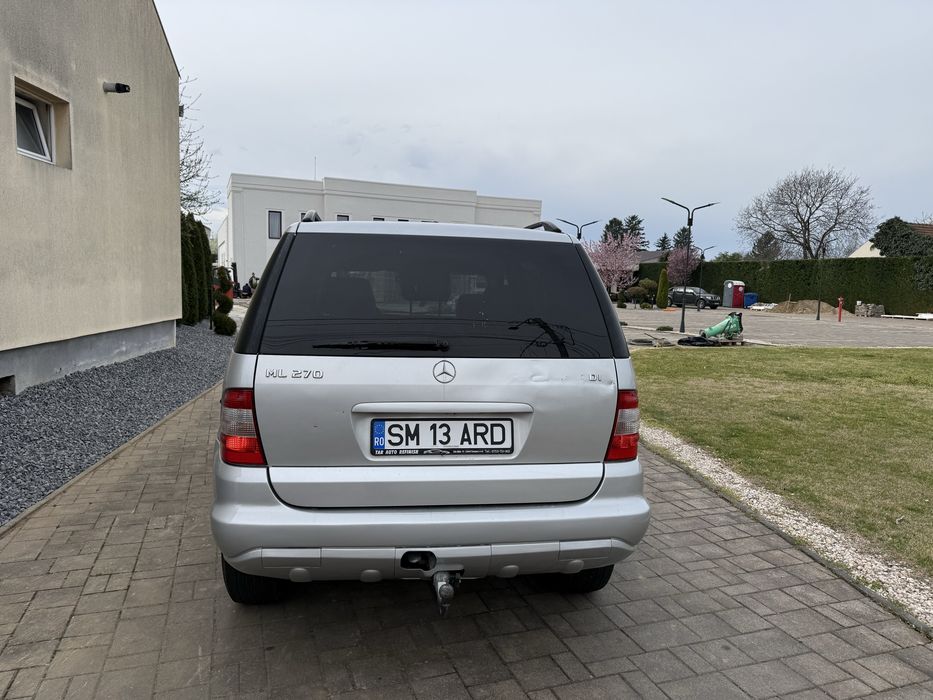MERCEDES-BENZ ML-Class 2004 — imagine 4