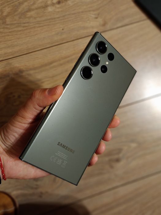 Продавам Samsung Galaxy S23 Ultra