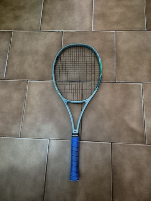YONEX percept 290 gr