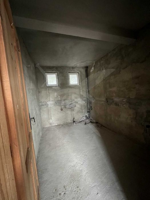 Продава се Етаж от къща в Варна, Галата - 160 кв.м за 1125 €/кв.м - Снимка #4