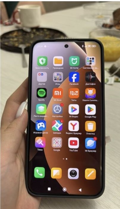 Новый телефон в упаковке