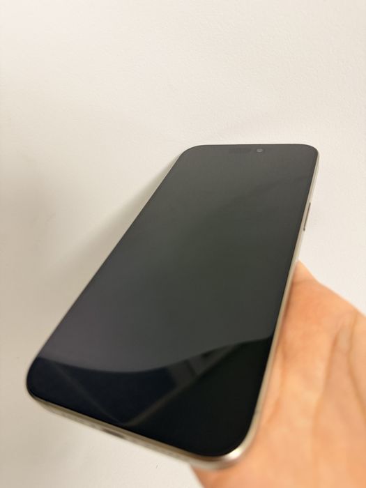 Продам Iphone 15 pro max 256gb