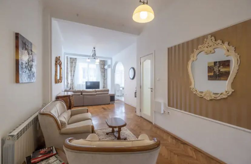 Тристаен в София/ Център