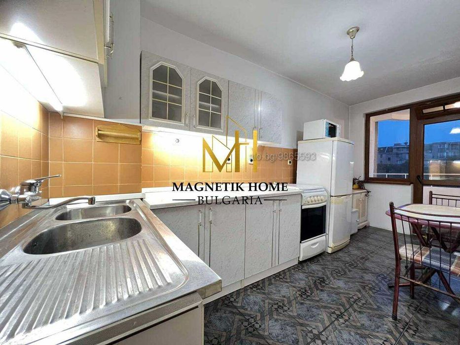 Дава се под наем Тристаен апартамент в Бургас, Възраждане - 120 кв.м за 408 € - Снимка #11