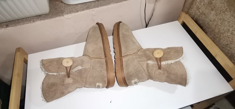 Ботуши апрески Ugg 38 н.