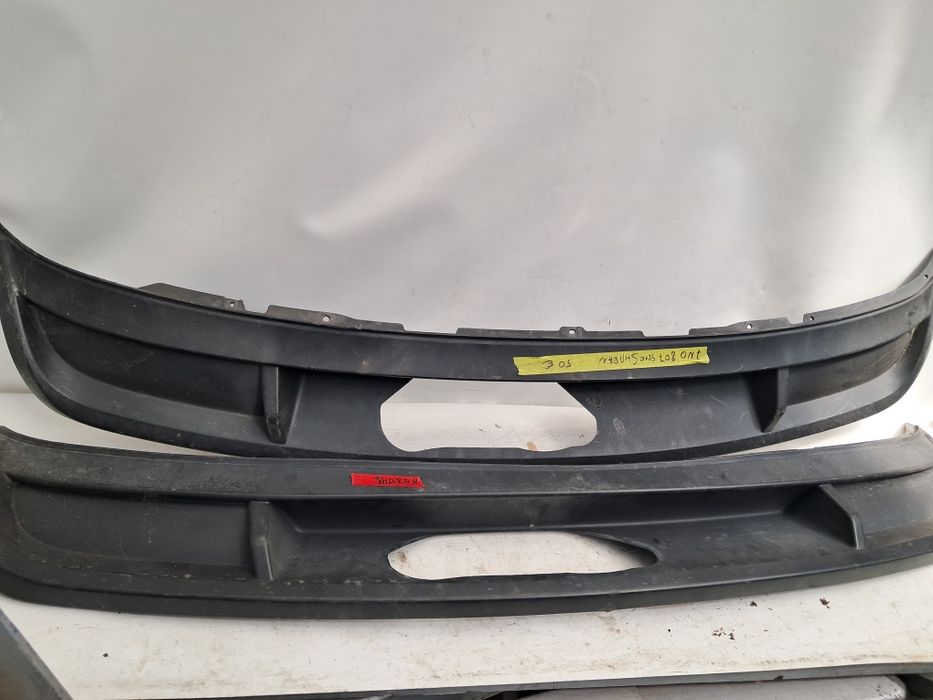 Задна броня лайсна Skoda Octavia 3/4 Vw Sharan