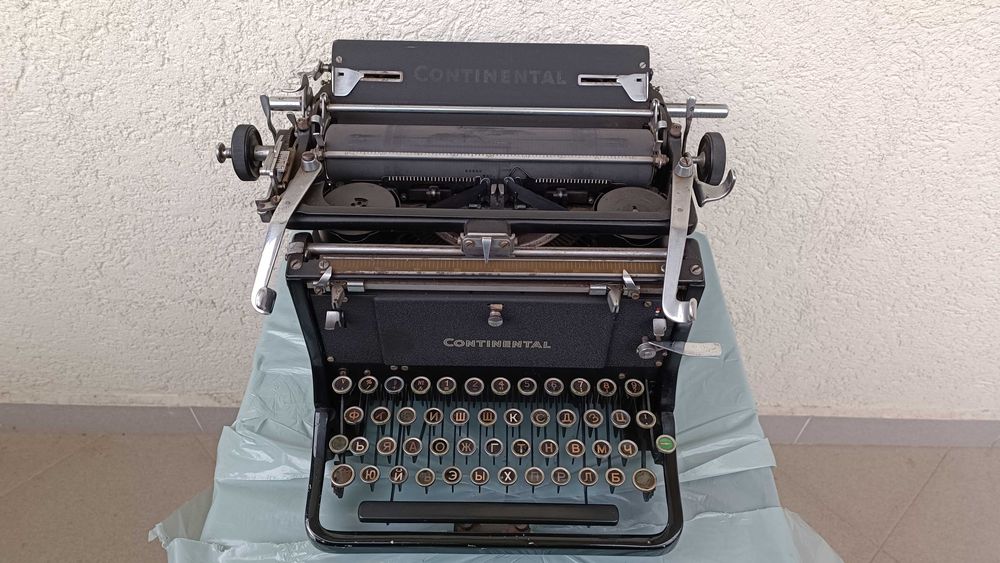 Стара пишеща машина Continental - Made in Germany - 1954г. - Антика