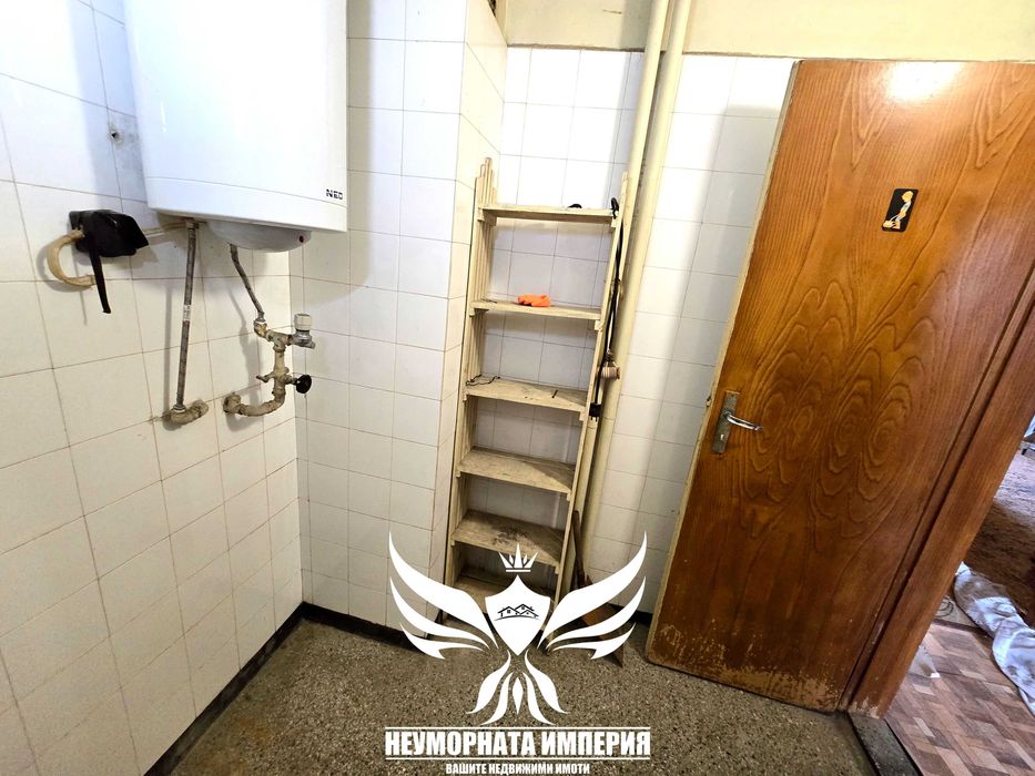 Под наем тристаен 68кв.м. на 6 етаж в гр.Асеновград, кв.Запад