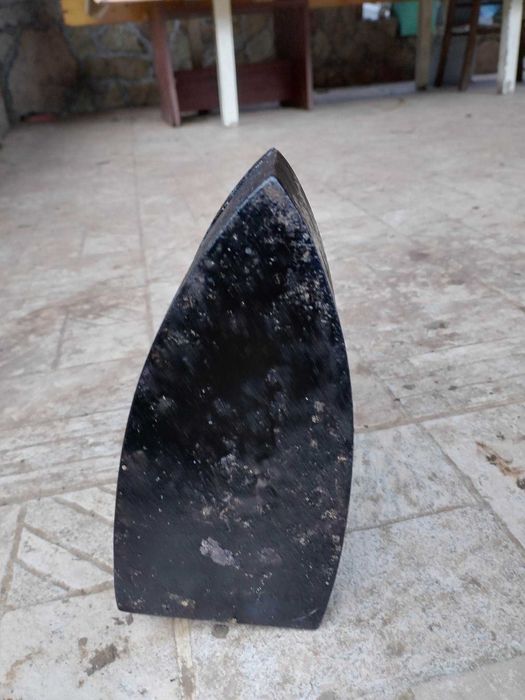 Стара ютия на жар