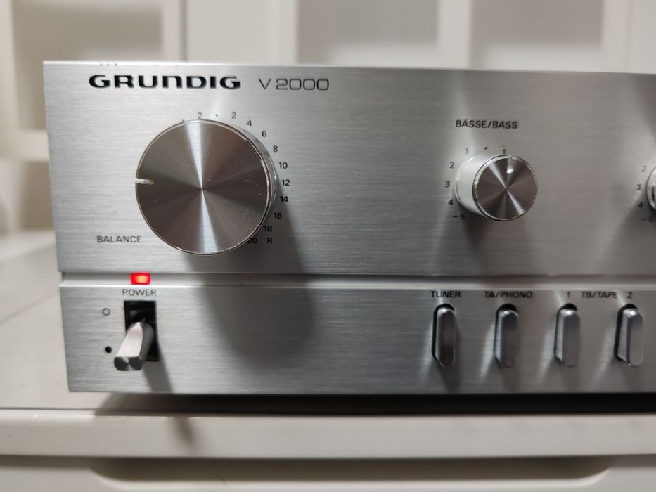 Grundig V 2000, Germania