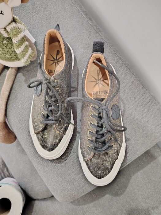 Сникърси 37 номер  Palladium