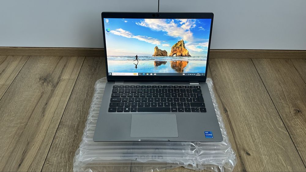 Лаптоп Dell Latitude 5320 FHD 13.3” Intel i5-1145G7 16GB RAM 256GB SSD