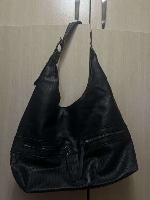 Голяма черна дамска чанта