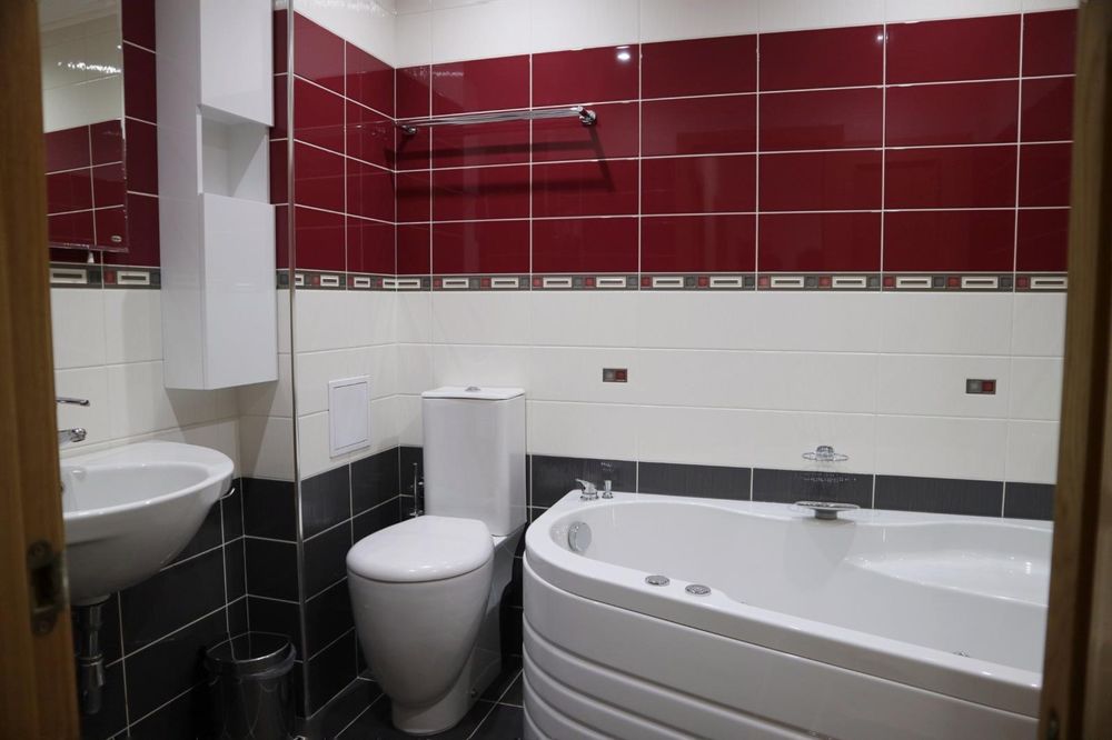 Дава се под наем Тристаен апартамент в София, Изток - 120 кв.м за 970 € - Снимка #5