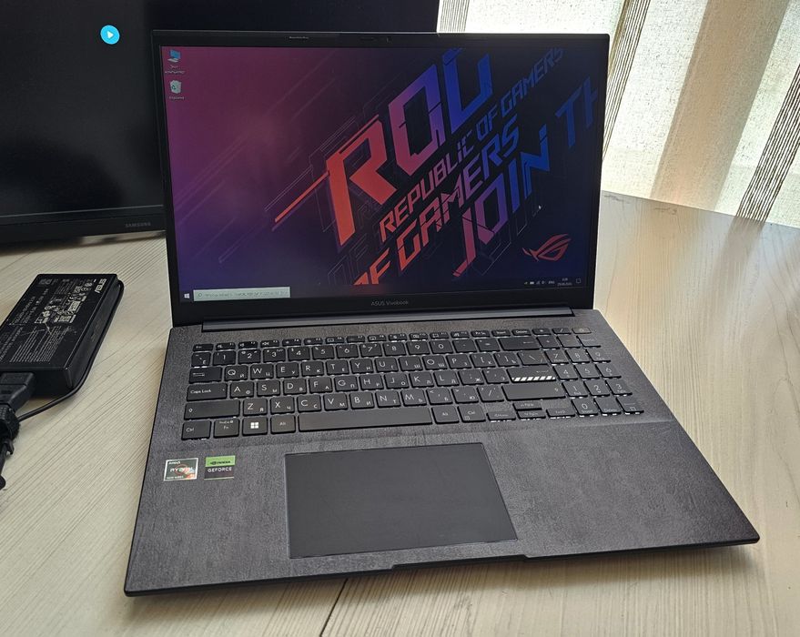 ASUS Vivobook / AMD Ryzen™ 5 5600H / 144Hz / RTX 3050 / 16GB / 512GB