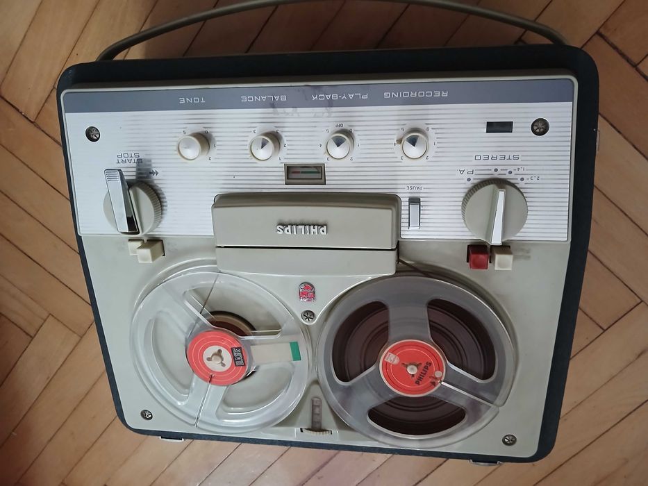Magnetofon frumos Philips, anii 1960