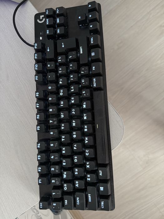 Клавиатура Logitech G413 TKL SE