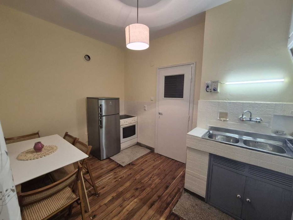 Дава се под наем Тристаен апартамент в София, Лозенец - 80 кв.м за 749.7 € - Снимка #6