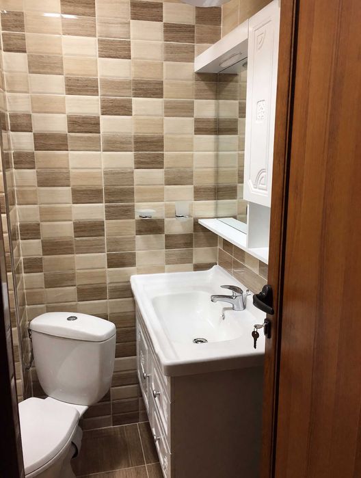 Дава се под наем Тристаен апартамент в Пловдив, Център - 100 кв.м за 300 € - Снимка #4