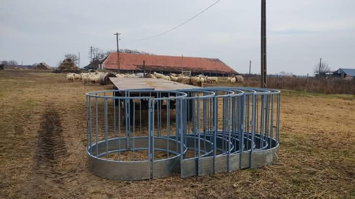 De vânzare Iesle de vaci si oi