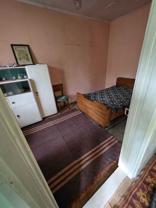 Поддържан имот в подножието на Балкана – 960 кв.м. двор, кладенец и канализация