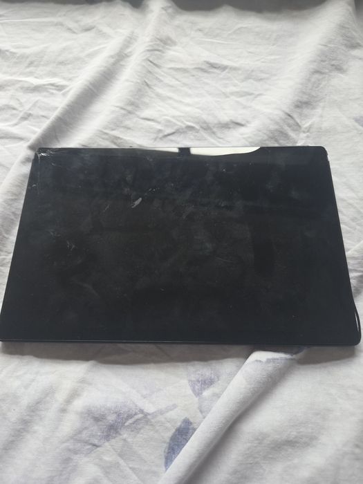Galaxy tab A8 планшет (разбит)